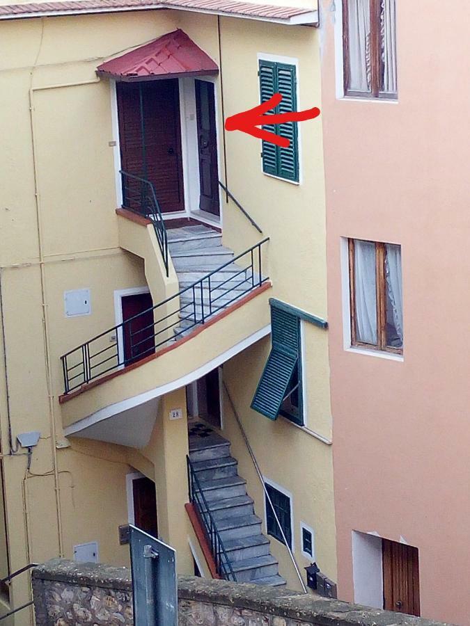 La Casetta In Piazza Porto Santo Stefano  Exteriör bild